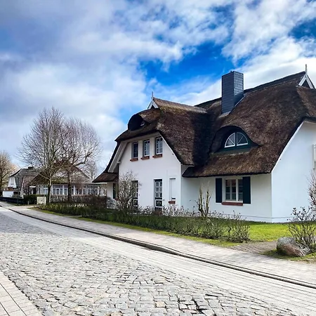 Moin Moin アパート ボルン